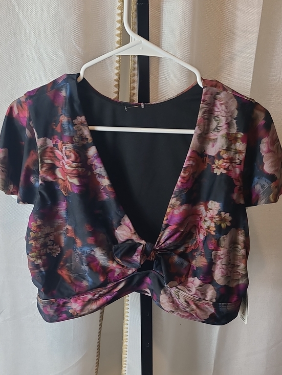 torrid Other - NWT Torrid Floral Wire Free Front Tie Short Sleeves Bikini Top 2x
